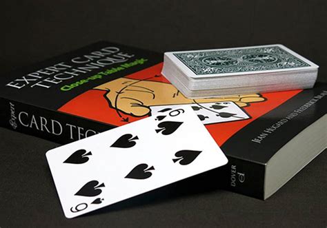 Step-by-step guide to becoming an expert card magician: Lesson for beginners